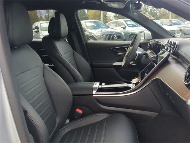 2025 Mercedes Benz GLC 300 4MATIC photo 13