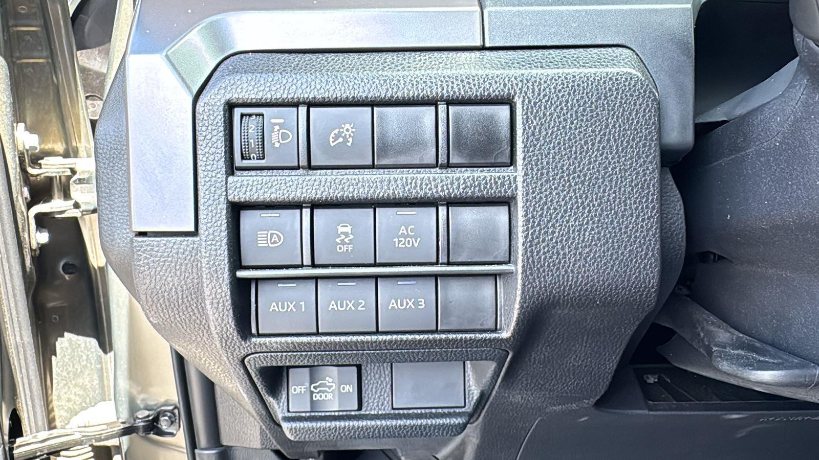 2024 Toyota Tacoma TRD Double Cab photo 11