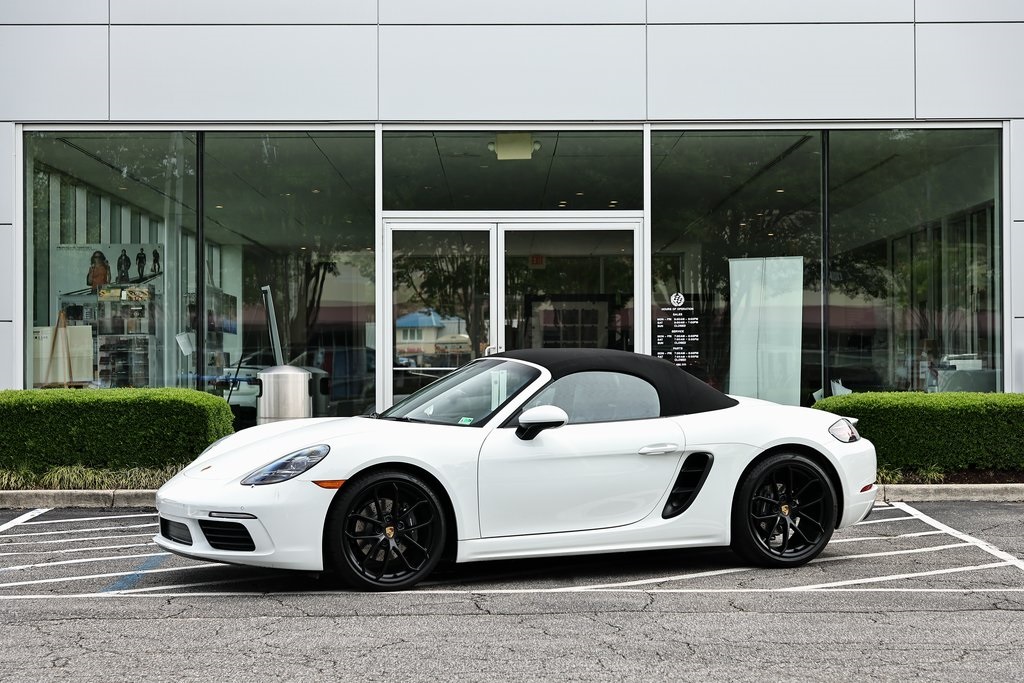 2024 Porsche Boxster Base photo 10
