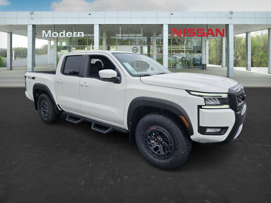 2025 Nissan Frontier Crew Cab PRO-4X photo 2