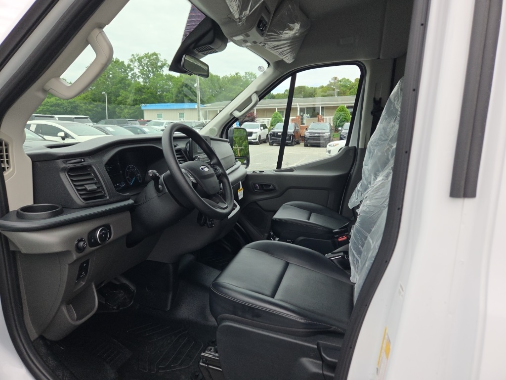 2024 Ford Transit XL photo 8