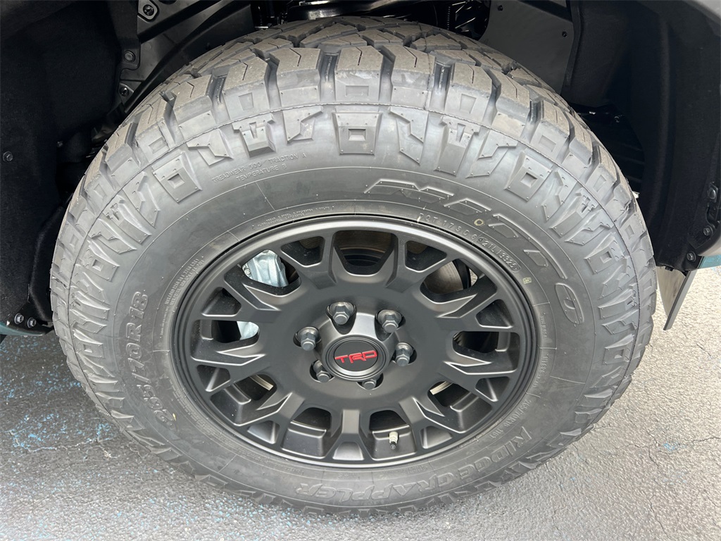 2025 Toyota 4Runner TRD Off-Road Premium photo 12