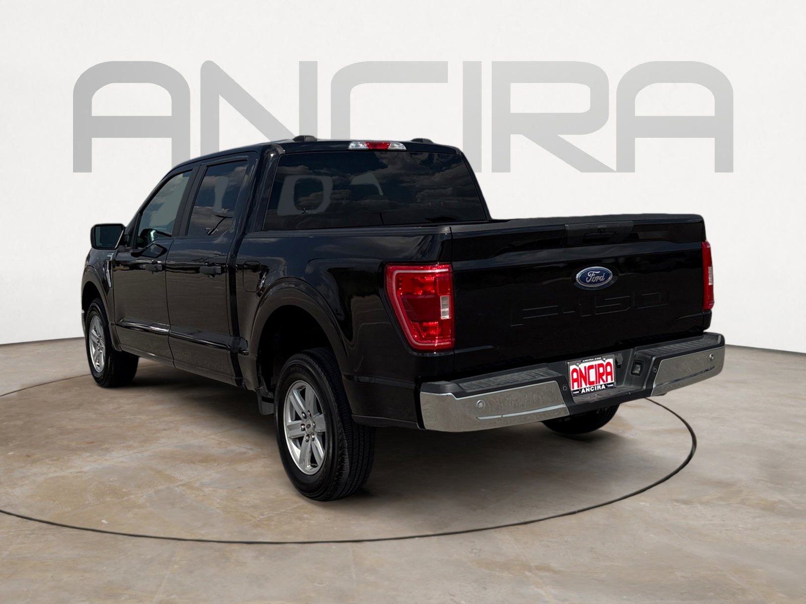 2023 Ford F-150 XLT photo 7