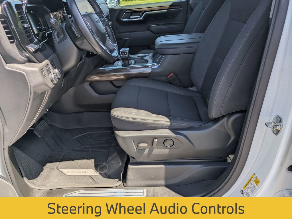 2023 Chevrolet Silverado 1500 RST photo 11