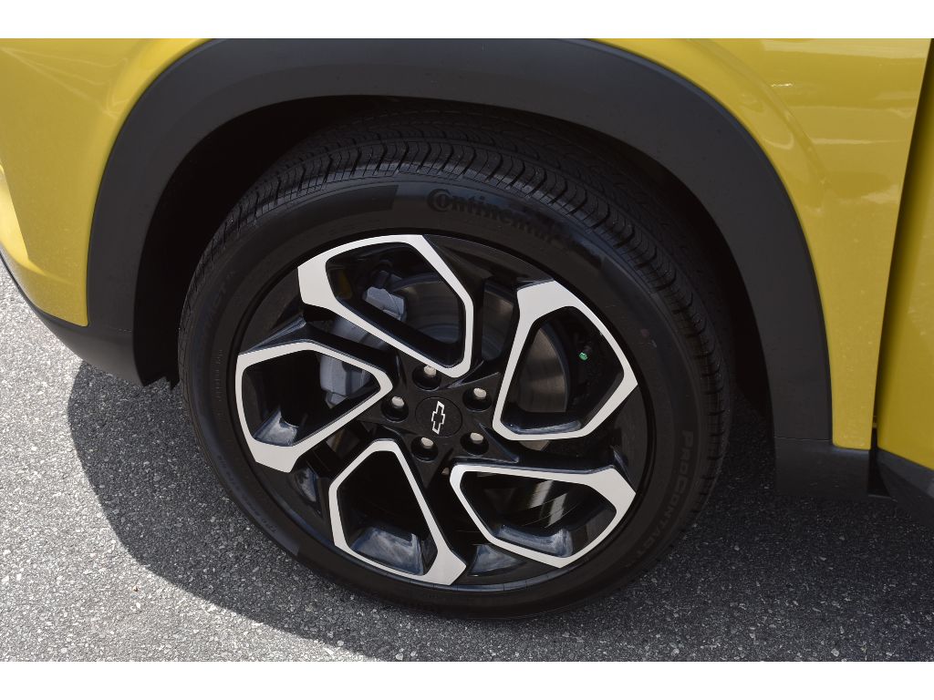 2025 Chevrolet Trax photo 7