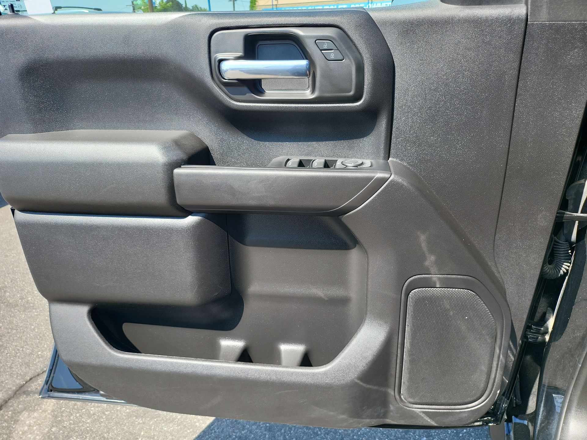 2023 Chevrolet Silverado 1500 Custom photo 14