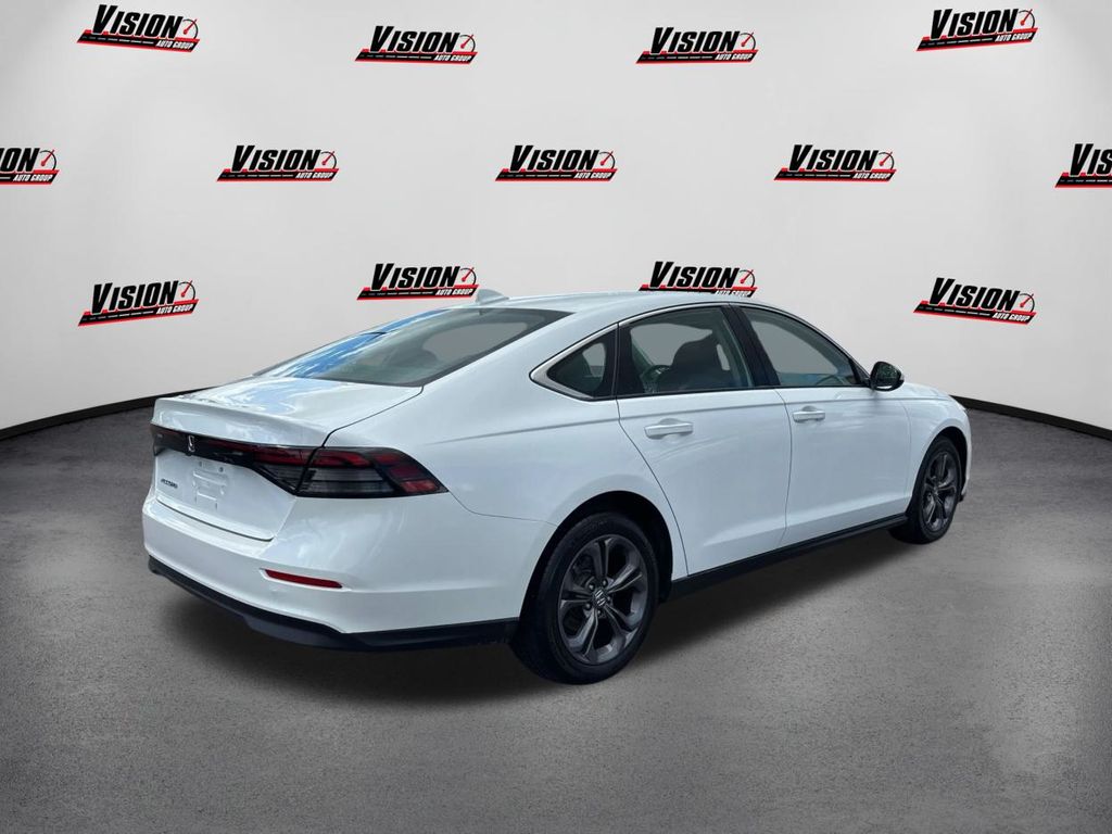 2023 Honda Accord EX photo 5