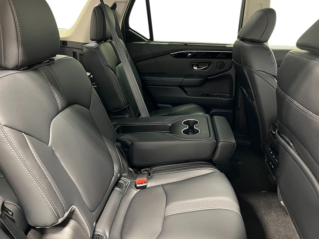 2025 Honda Pilot EX-L photo 32
