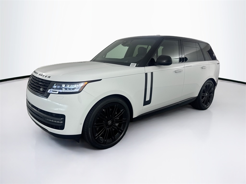 2025 Land Rover Range Rover SE's photo