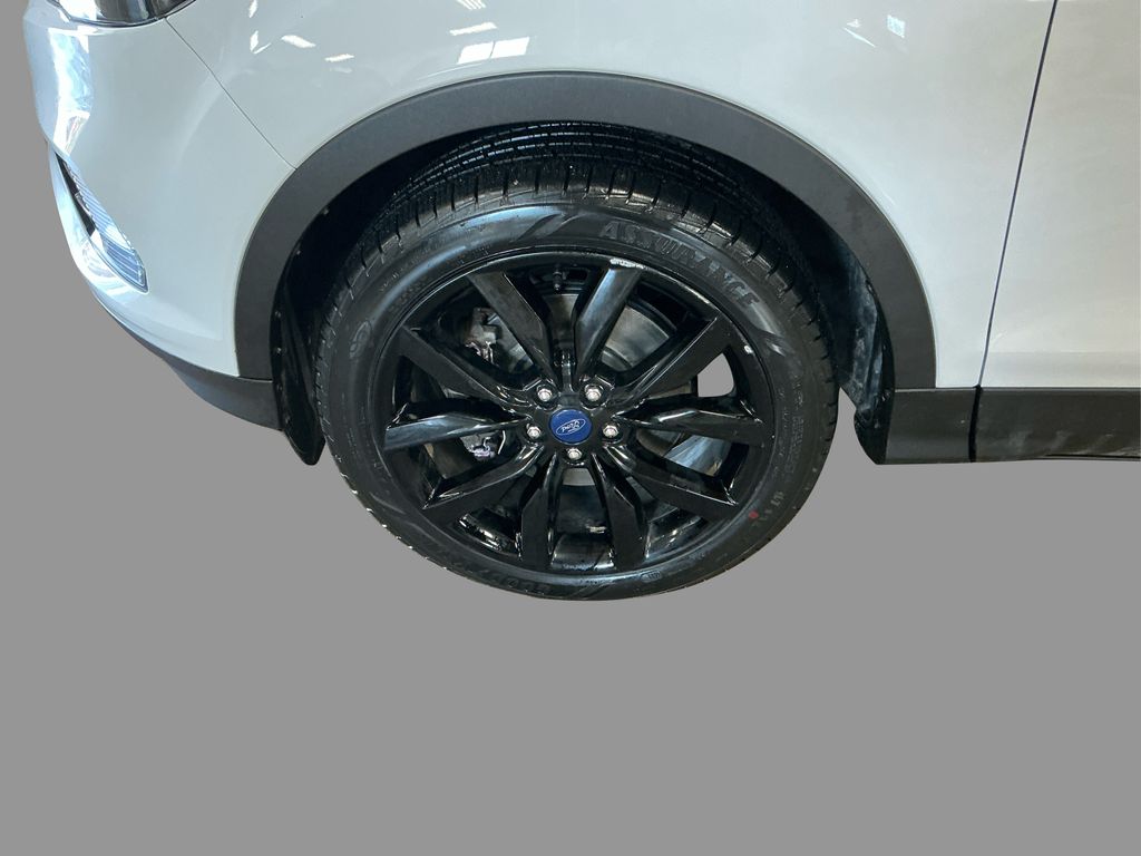 2018 Ford Escape SE photo 16