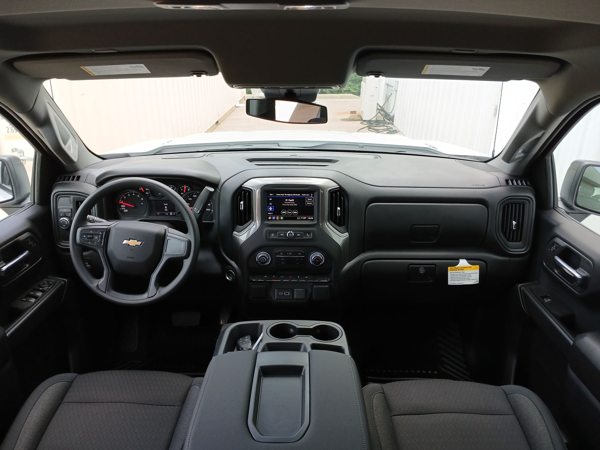 2025 Chevrolet Silverado 1500 Custom photo 17