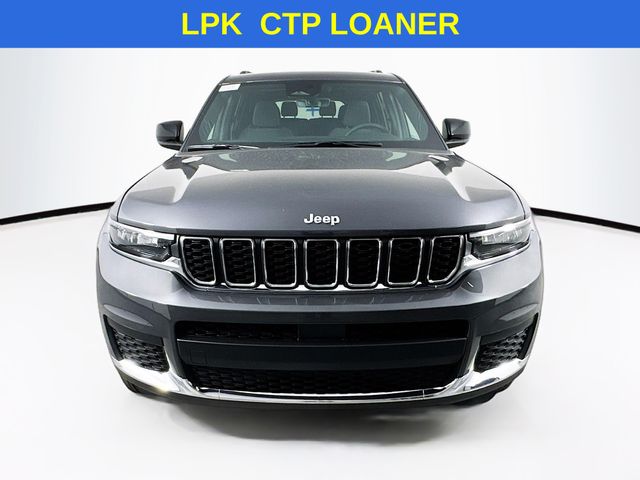 2025 Jeep Grand Cherokee Laredo X photo 2
