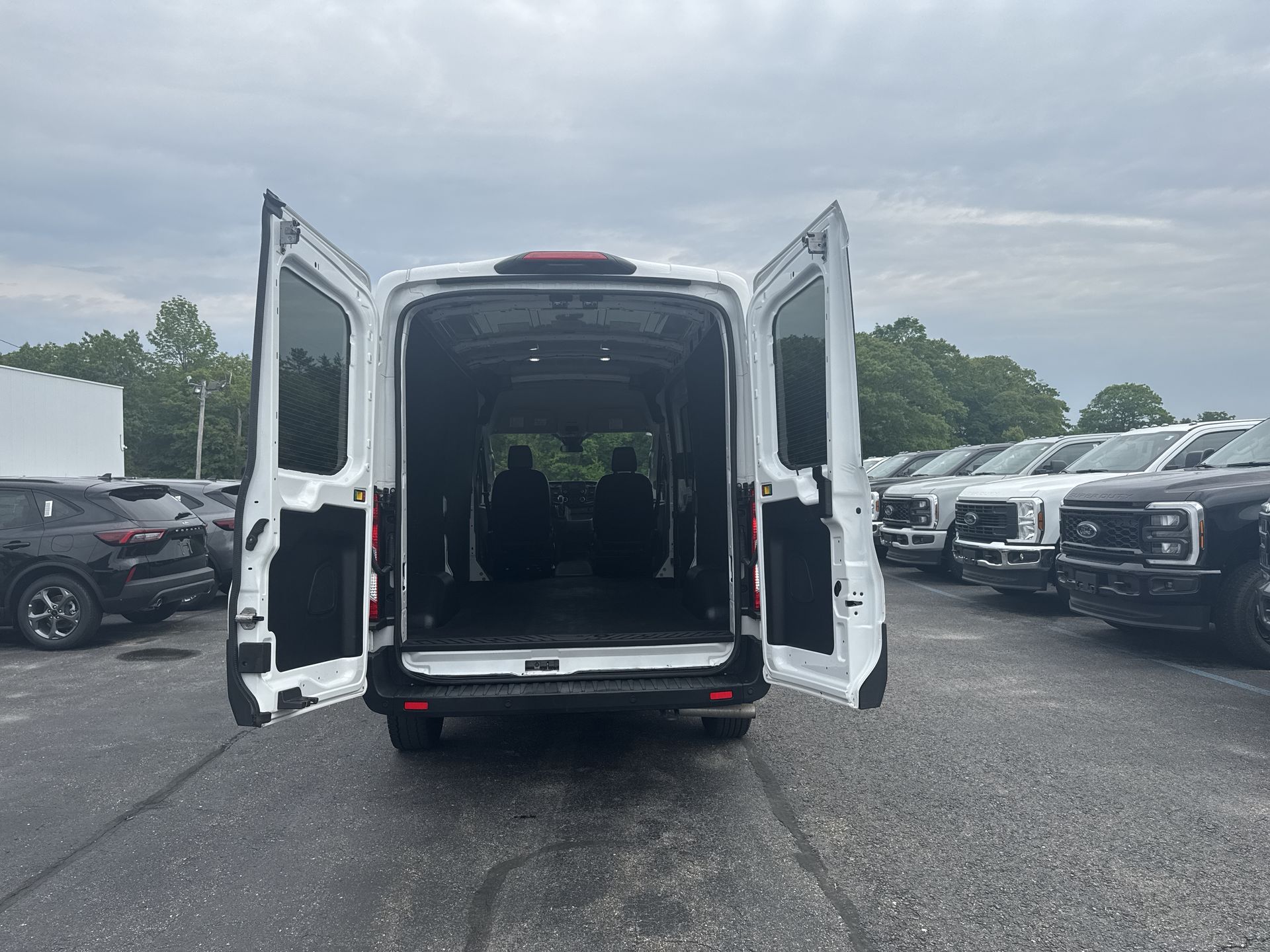 2024 Ford Transit photo 3
