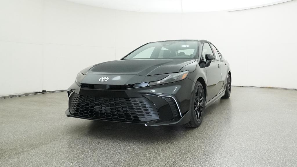 2026 Toyota Camry SE photo 4