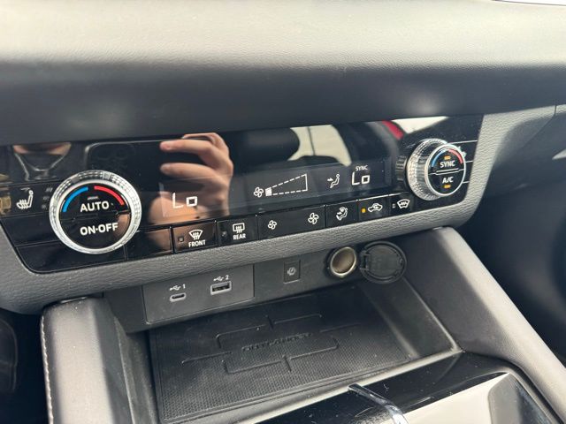 2024 Mitsubishi Outlander photo 31