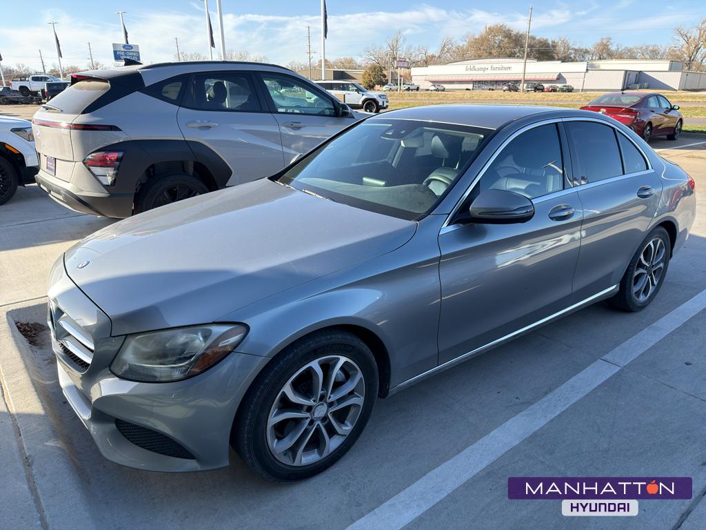 2016 Mercedes-Benz C-Class C300's photo