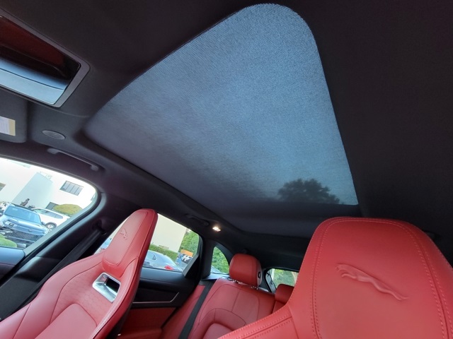 2025 Jaguar F-PACE R-Dynamic S photo 33