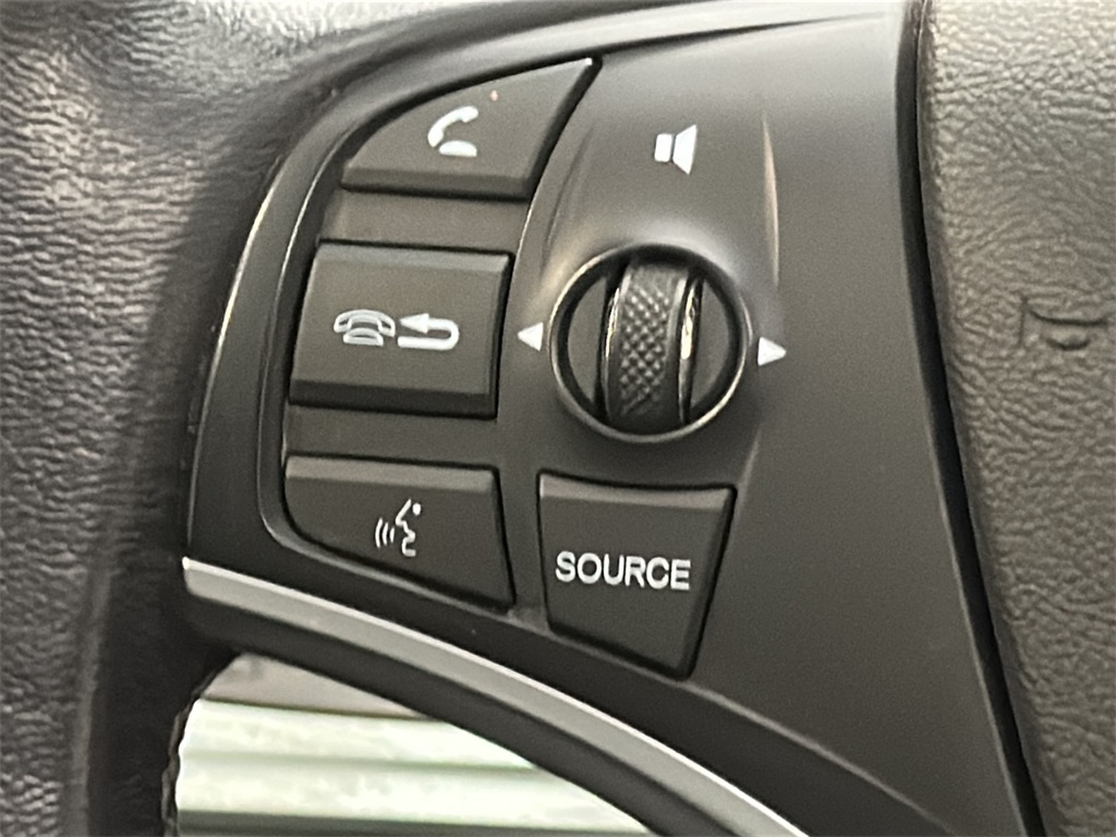 2016 Acura MDX SH-AWD Advance Entertainment photo 20