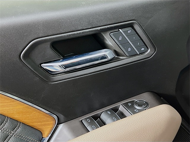 2024 Gmc Canyon Denali photo 9