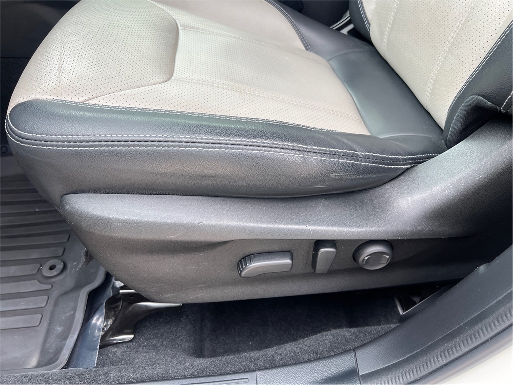 2020 Subaru Forester Limited photo 19
