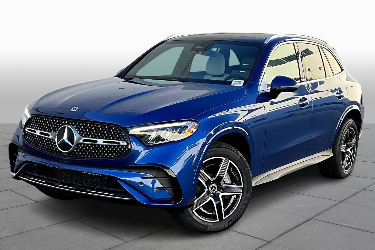2026 Mercedes-Benz GLC Base's photo