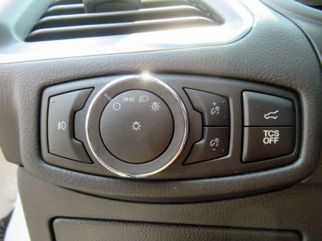 2024 Ford Edge Titanium photo 22