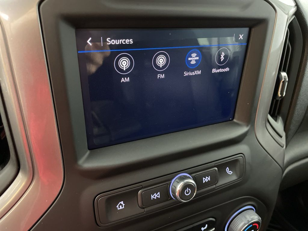 2025 Chevrolet Silverado 1500 Custom photo 25