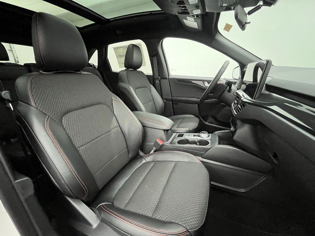 2024 Ford Escape ST-Line Select photo 26