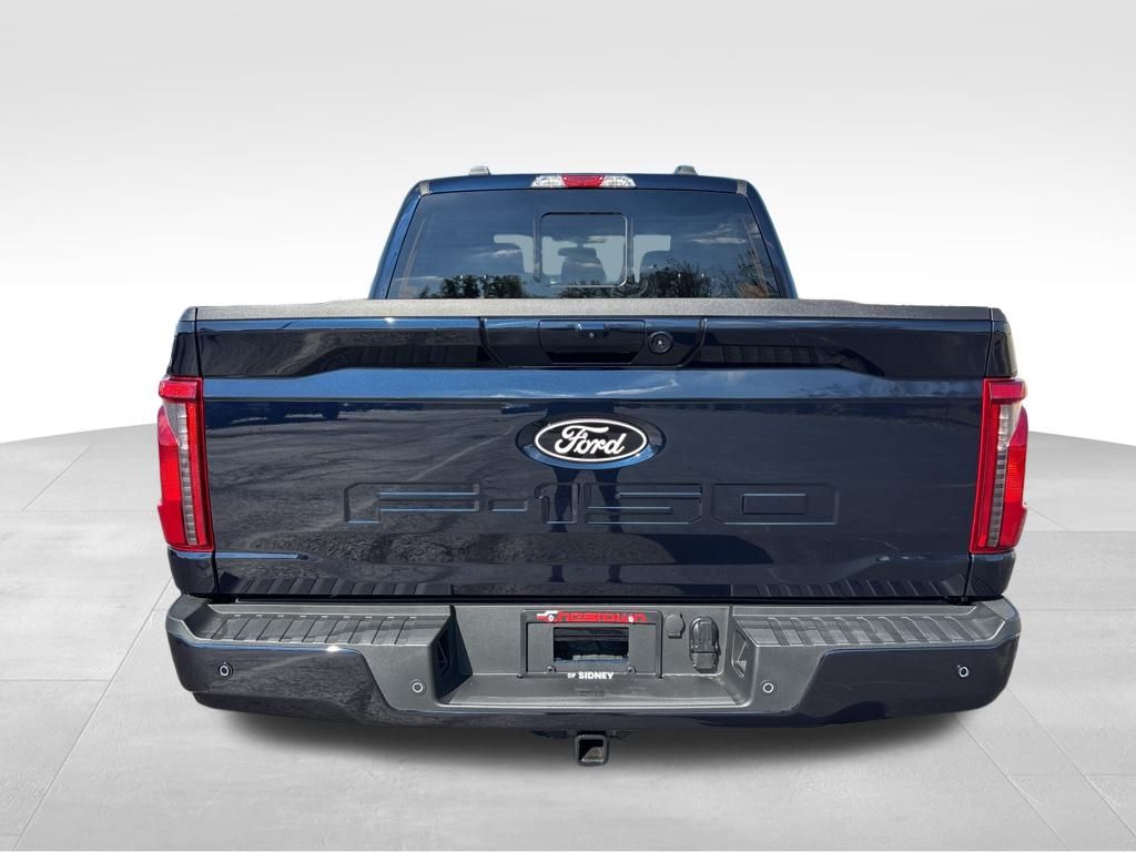 2025 Ford F-150 XLT photo 3