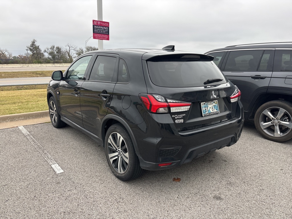 2021 Mitsubishi Outlander Sport ES photo 3