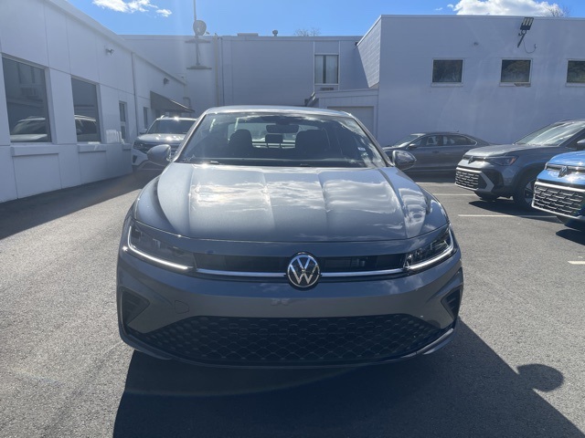 2026 Volkswagen Jetta 1.5T Sport photo 3