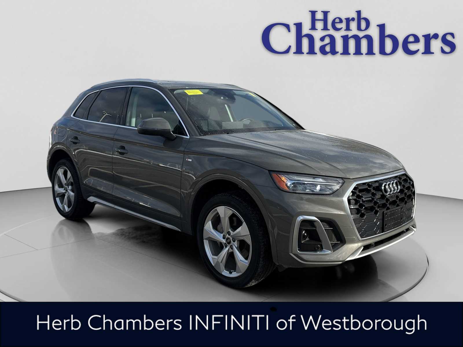 2024 Audi Q5 Premium Plus's photo