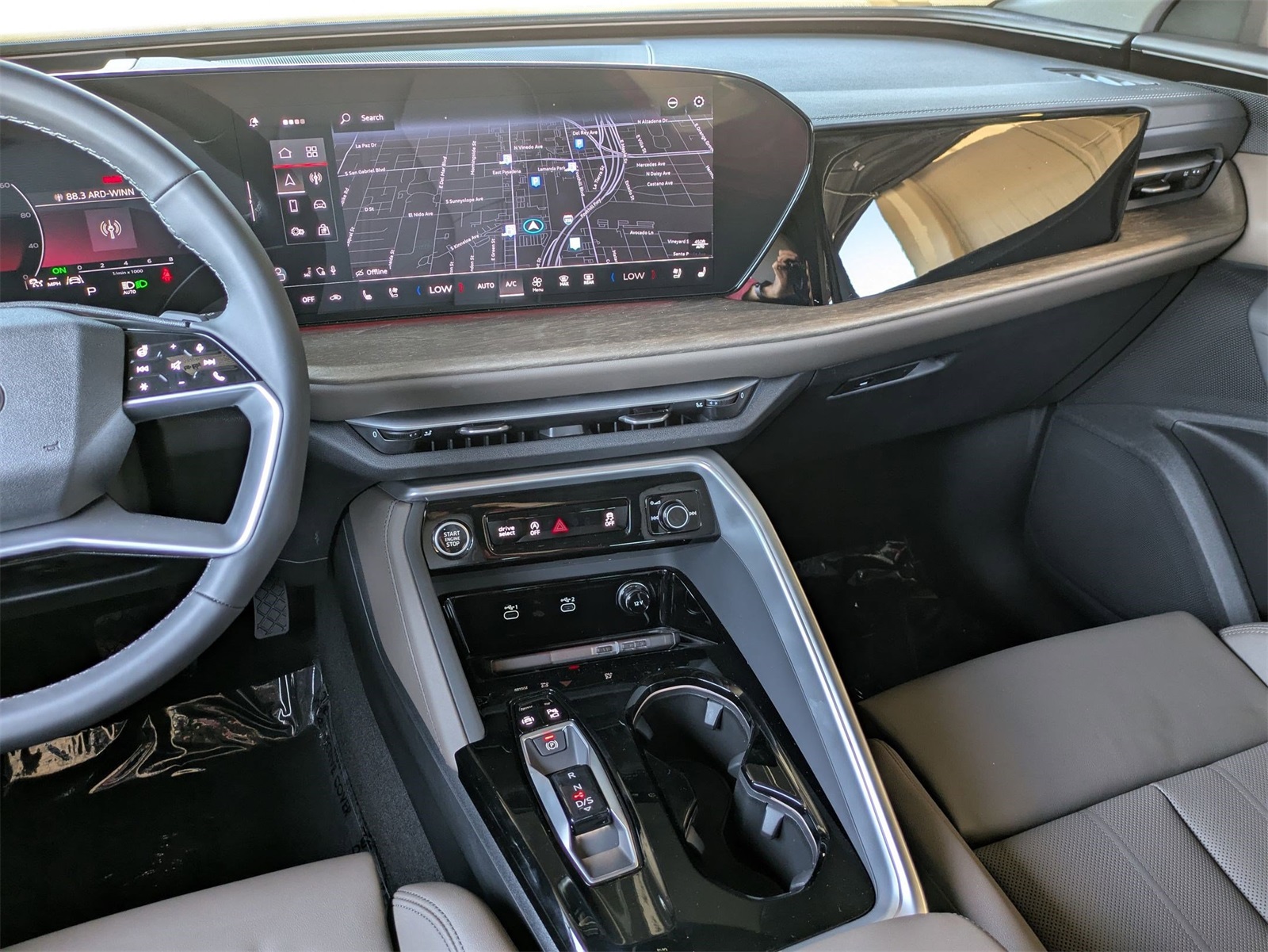 2025 Audi Q5 2.0T Premium Plus photo 5