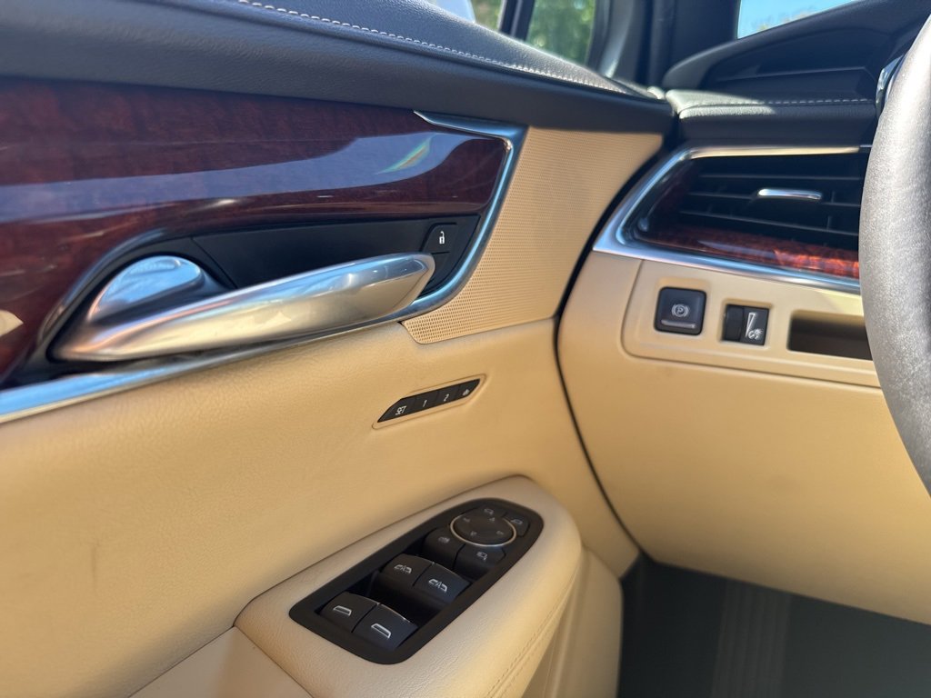 2018 Cadillac XT5 Luxury photo 28