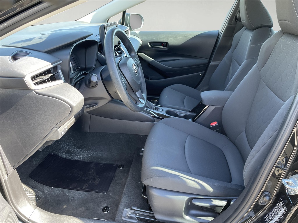 2022 Toyota Corolla LE photo 14