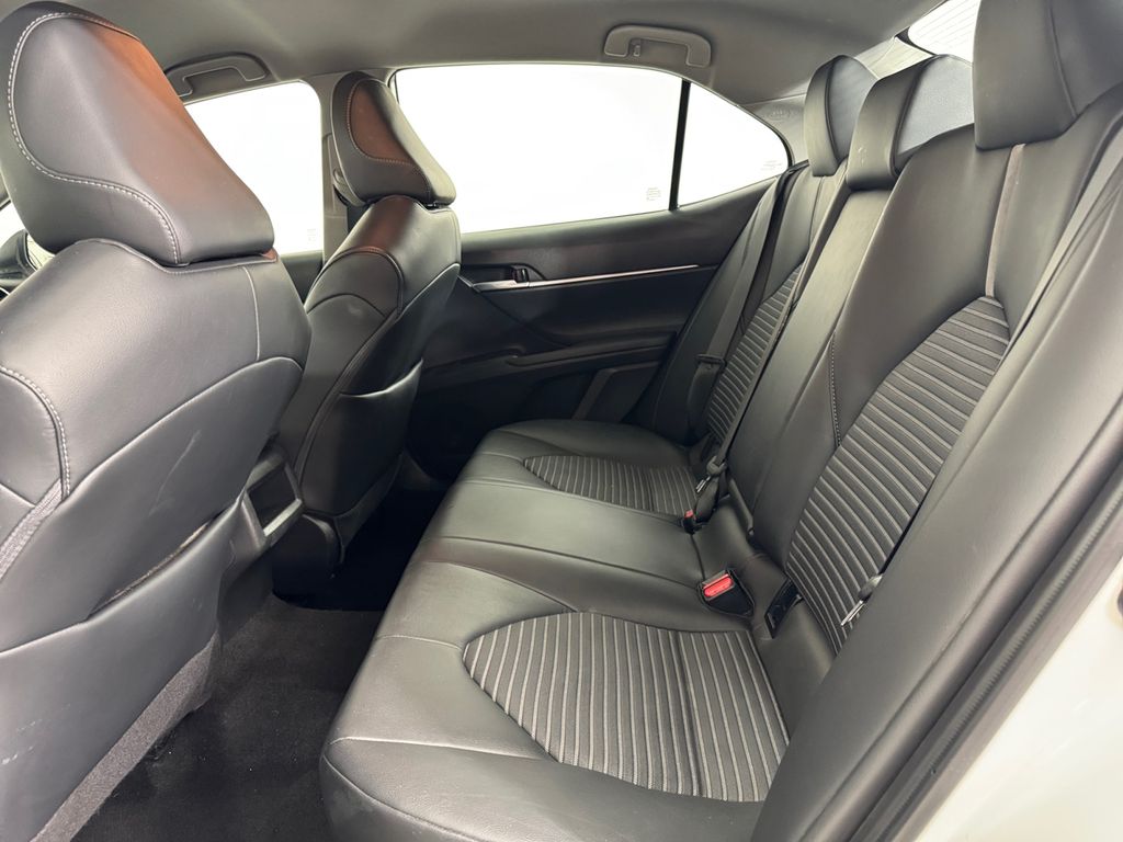 2023 Toyota Camry SE photo 19