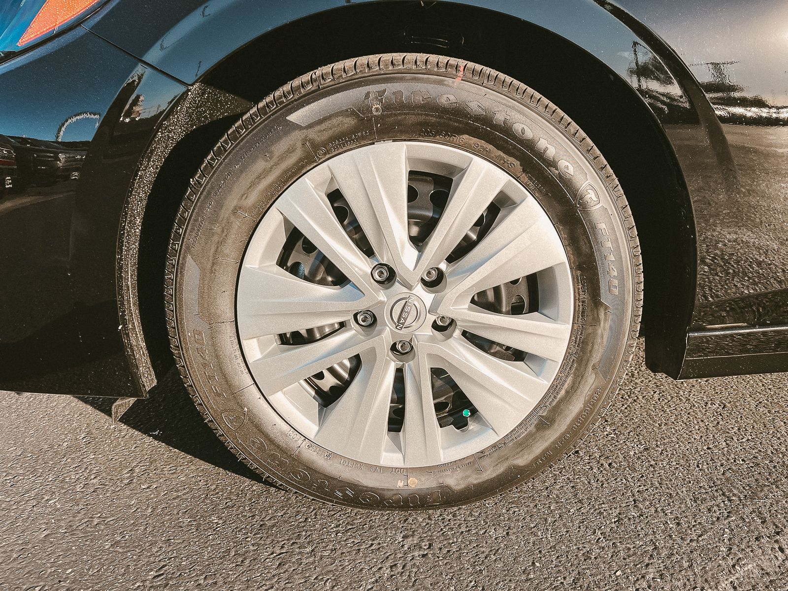 2025 Nissan Sentra S photo 4