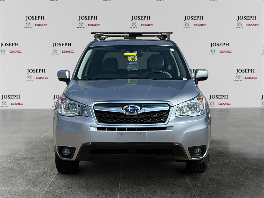 2016 Subaru Forester 2.5i Premium photo 3