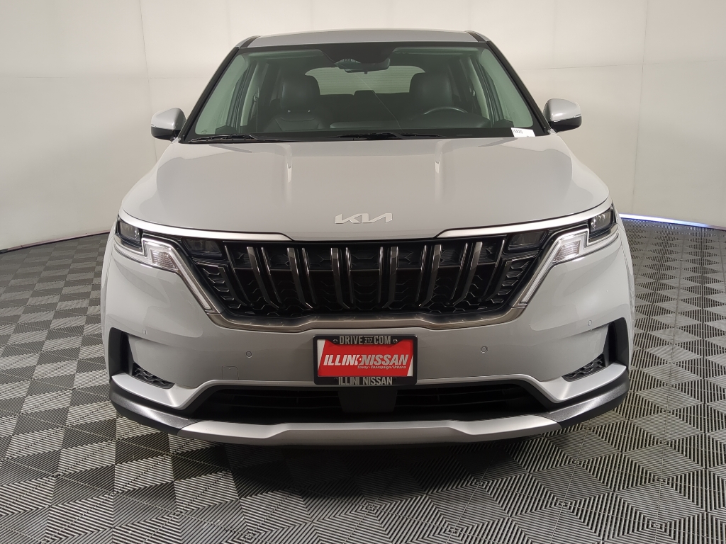 2024 Kia Carnival EX photo 3