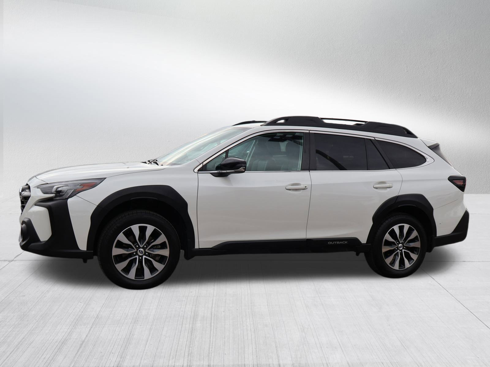 2023 Subaru Outback Limited photo 2