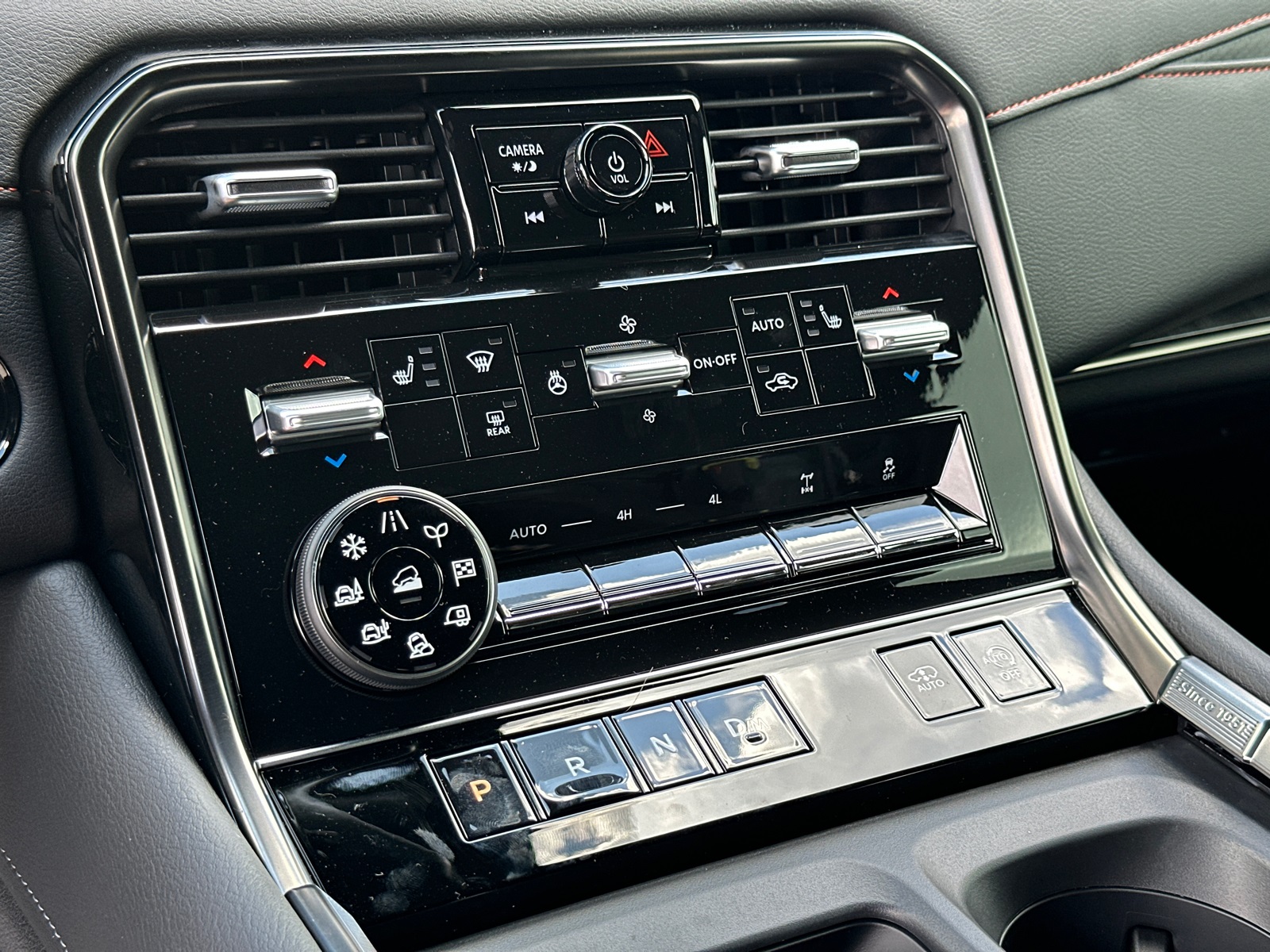 2025 Nissan Armada photo 29