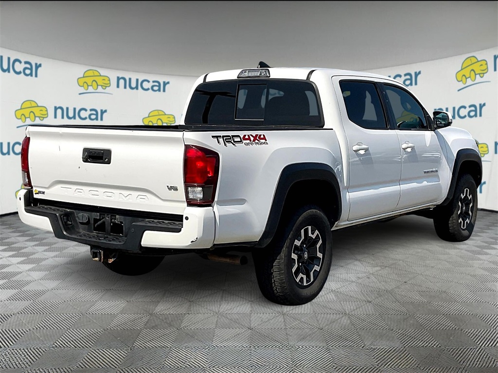 2019 Toyota Tacoma TRD Off-Road photo 6
