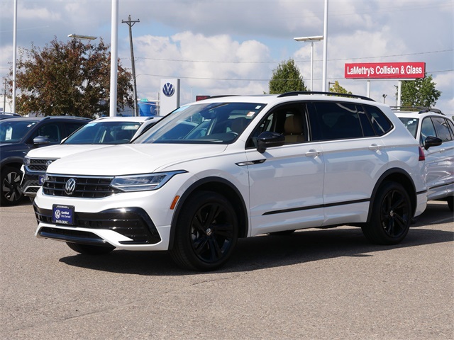 2023 Volkswagen Tiguan SE R-Line Black photo 2
