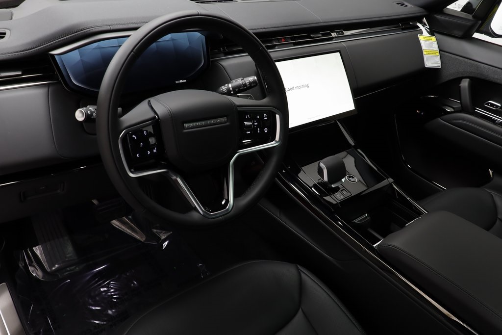 2025 Land Rover Range Rover Sport SE photo 6