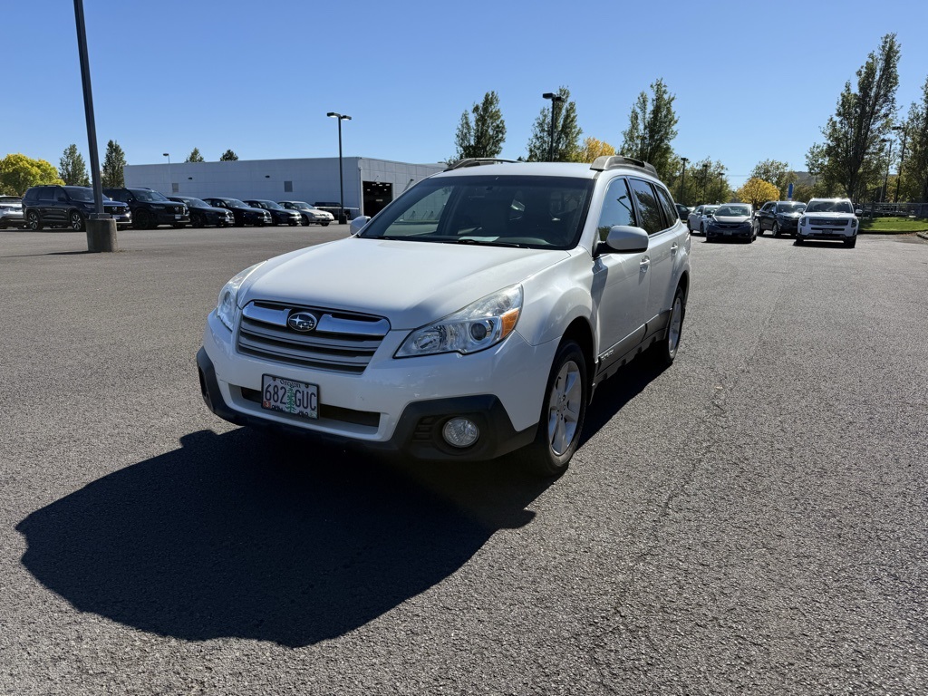 2014 Subaru Outback 2.5i Premium photo 3