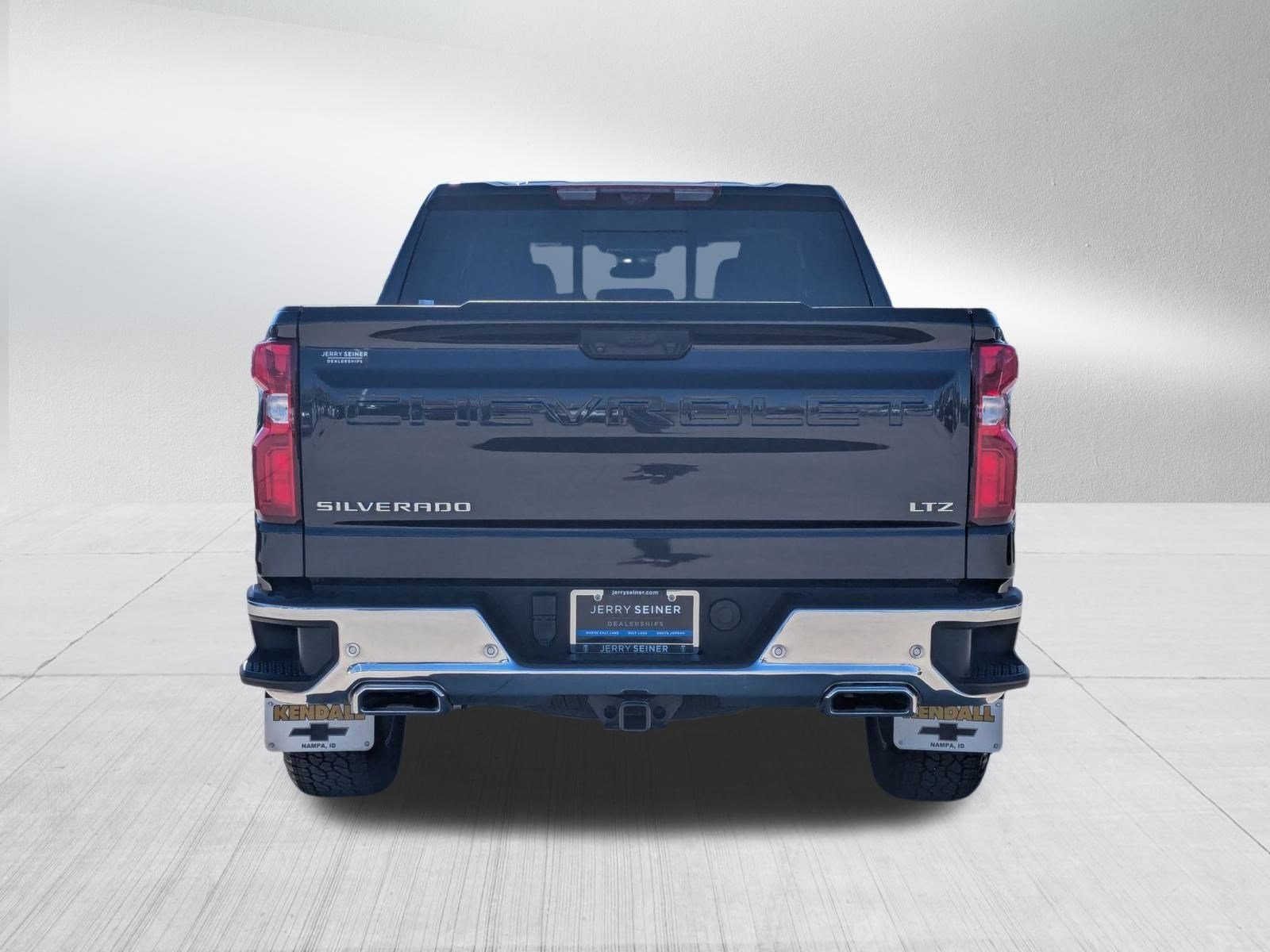2023 Chevrolet Silverado 1500 LTZ photo 4