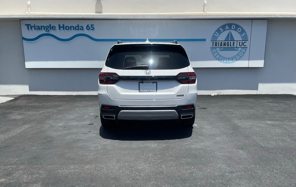 2025 Honda Pilot Touring photo 2