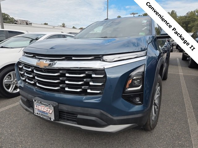 2025 Chevrolet Equinox LT photo 3