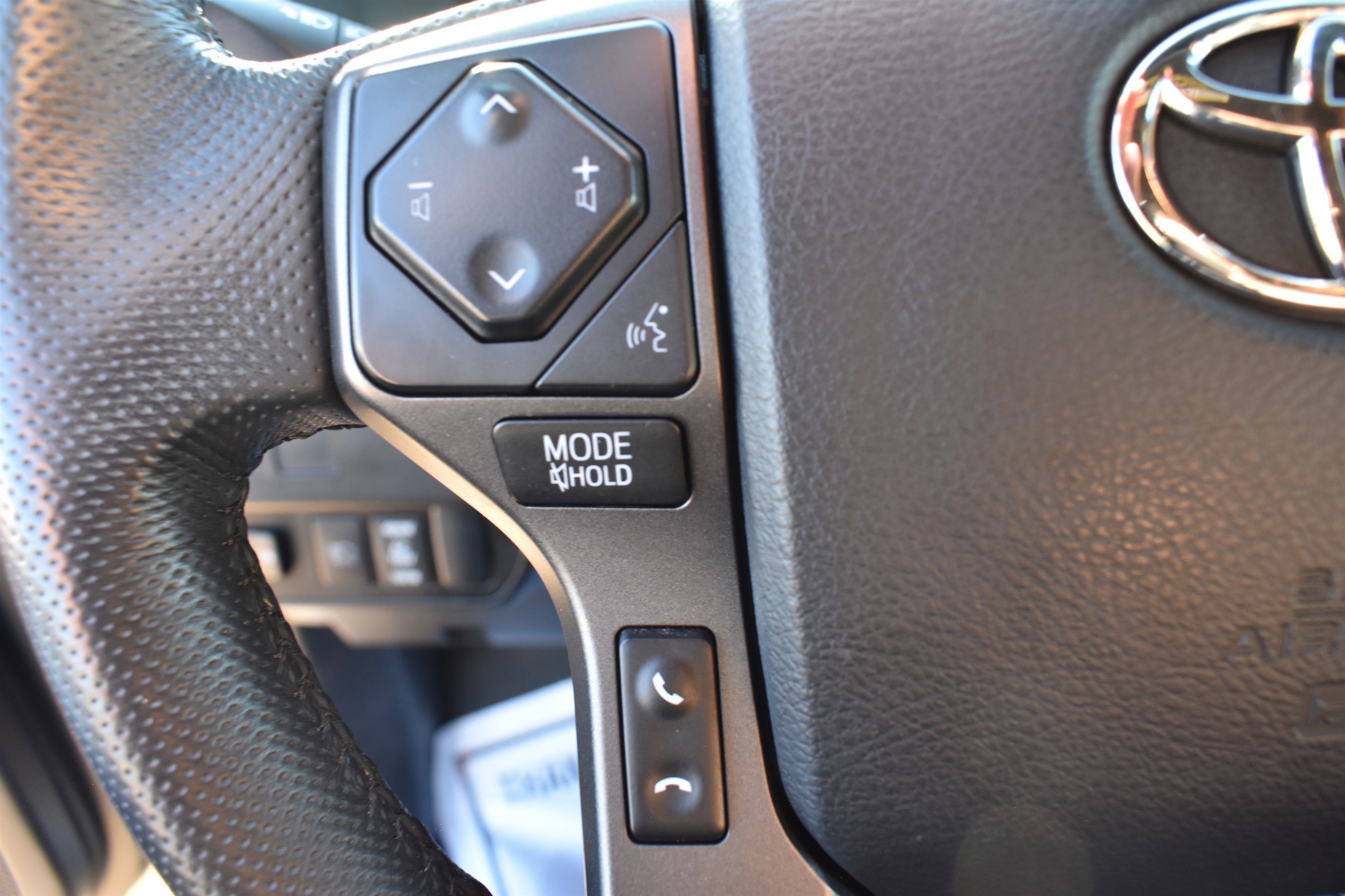 2023 Toyota Tacoma 4x4 SR5 photo 7