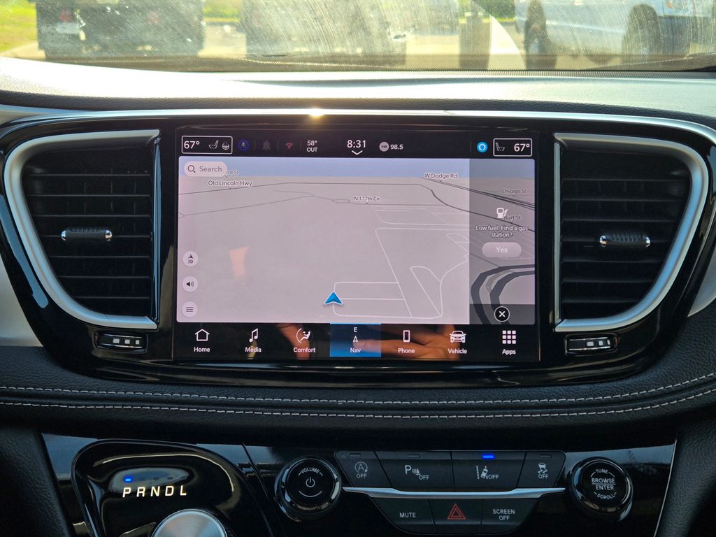 2025 Chrysler Pacifica Limited photo 21